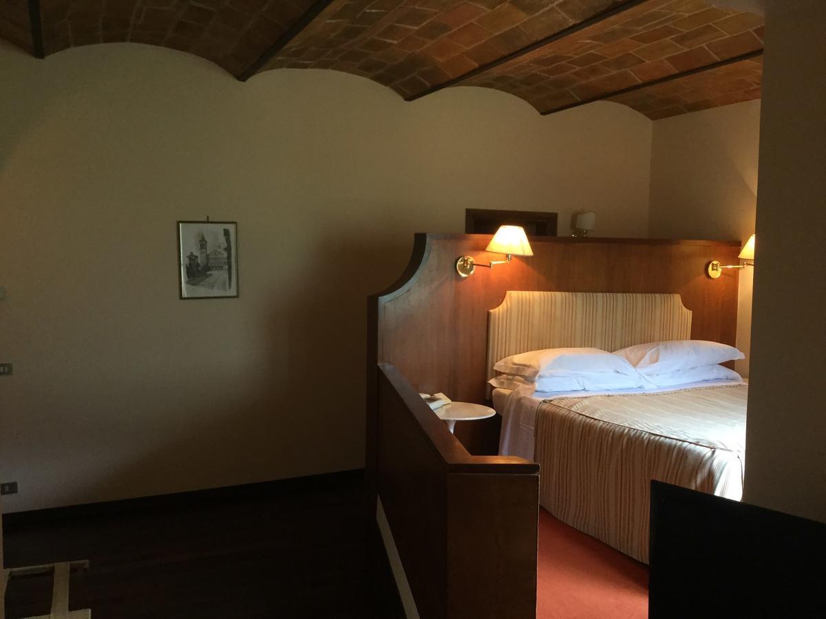 Hotel Gattapone Сполето Экстерьер фото