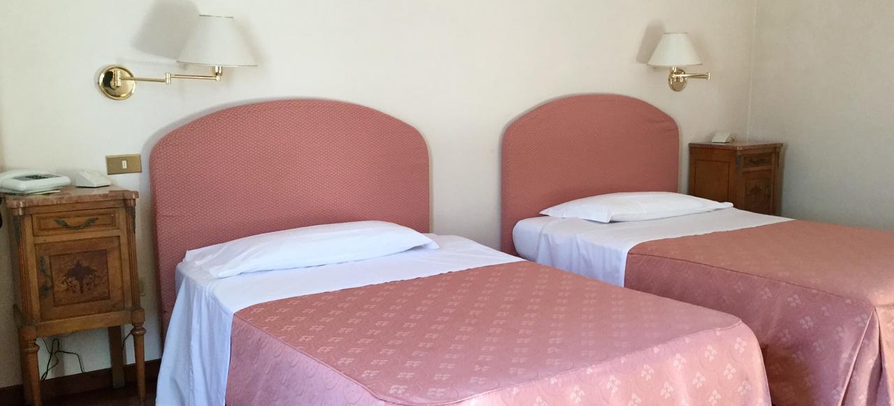 Hotel Gattapone Сполето Экстерьер фото